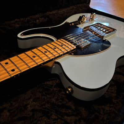 G&L USA ASAT Classic Bluesboy 2017 - Double Bound Body, Bound Maple Neck - with case image 2