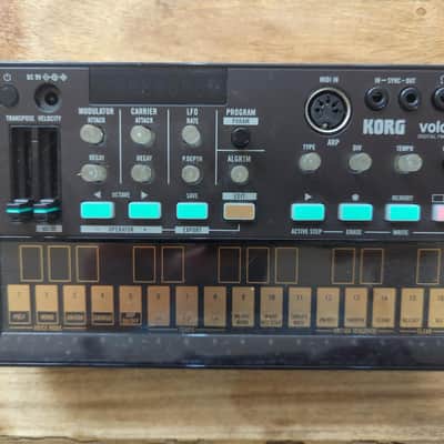Korg Volca FM Digital FM Synthesizer/Sequencer