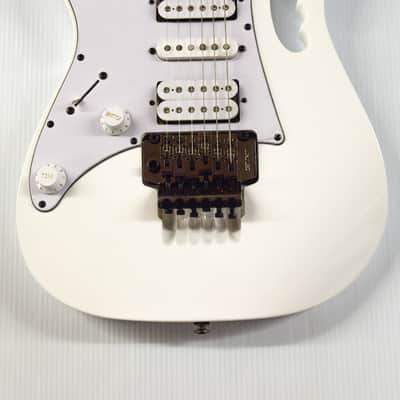Ibanez JEMJR-L-WH Steve Vai Signature Left-Handed - White image 3