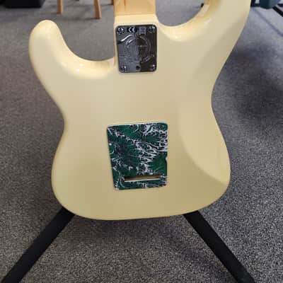 Used 2014 Fender American 60th Anniversary Stratocaster w/ 2014 AVRI Strat Neck + Upgrades - Vintage White w/ Case image 11