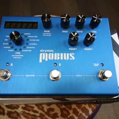 Strymon Mobius 2012 - Present - Blue image 2