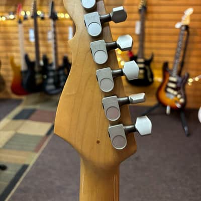 G&L George Fullerton Signature Stratocaster 1990's - Sunburst image 5