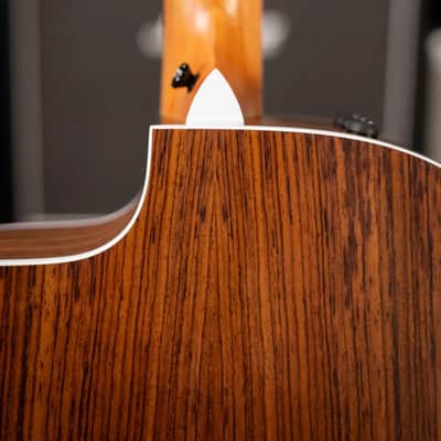 Taylor 214ce Special Edition Grand Auditorium Acoustic/Electric Guitar - Honeyburst with Gig Bag image 8