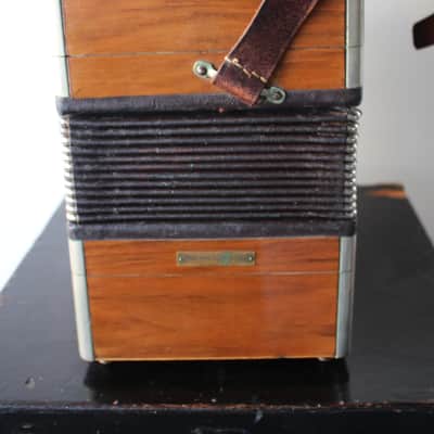 Rare 1920's Antonín Hlaváček Praha Heligonka Button Accordion image 4