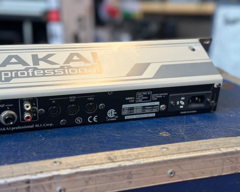 AKAI MFC42 Analog Filter Module | Reverb