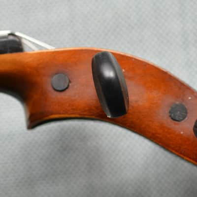 Vintage 4/4 Violin labelled Stradivarious image 9