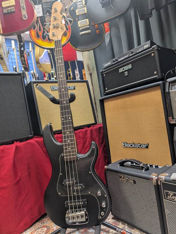 G&L Tribute Series SB-2 2020s - Black Frost