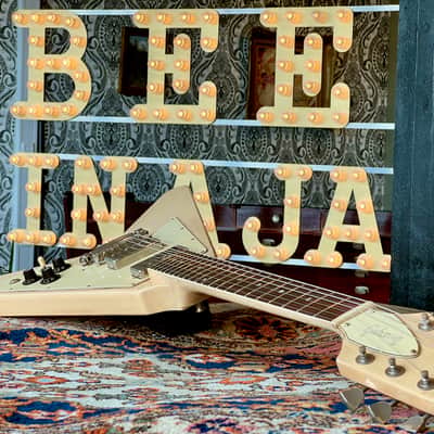 1982 Gibson Flying V Alpine White image 2