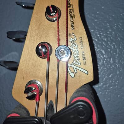 Fender CUSTOM P BASS 1992 - BLACK AND RED image 4