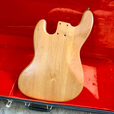 Fender Jazz Bass body 1974 - Natural refinish 4 bolt original vintage USA image 2