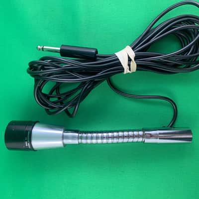 Shure 561 Dynamic Microphone image 1