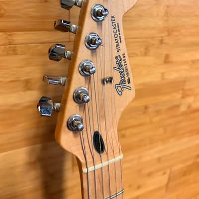 Fender Stratocaster 2008 - Lake Placid Blue image 2
