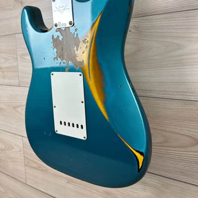 Fender Custom Shop 1961 Stratocaster Heavy Relic Aged Ocean Turquoise over 3-Color Sunburst image 22