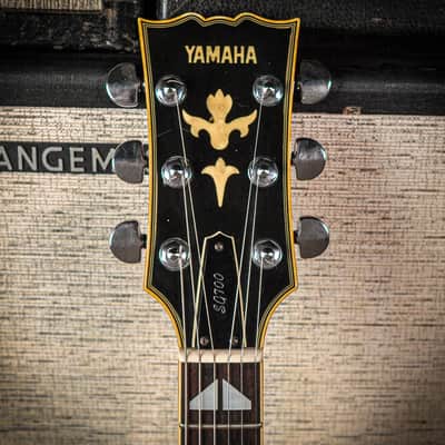 Yamaha SG-700 Cherry Sunburst 1976 image 2
