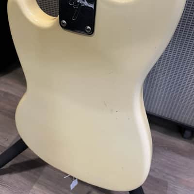 Fender Musicmaster with Rosewood Fretboard 1974 - Olympic White image 12