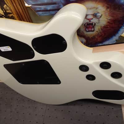 EVH MIJ Series EVH Edward Signature Wolfgang 2024-MINT -Brass tuners- Ivory image 15