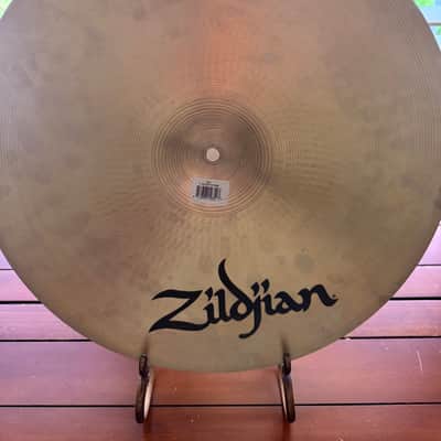Zildjian 17" A Series Medium Thin Crash Cymbal - Traditional, Outstanding Condition! image 4