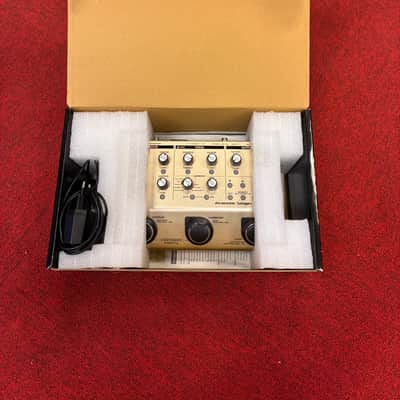 Boss VE-8 Acoustic Singer Pre-Amp 2016 - Present - White image 7