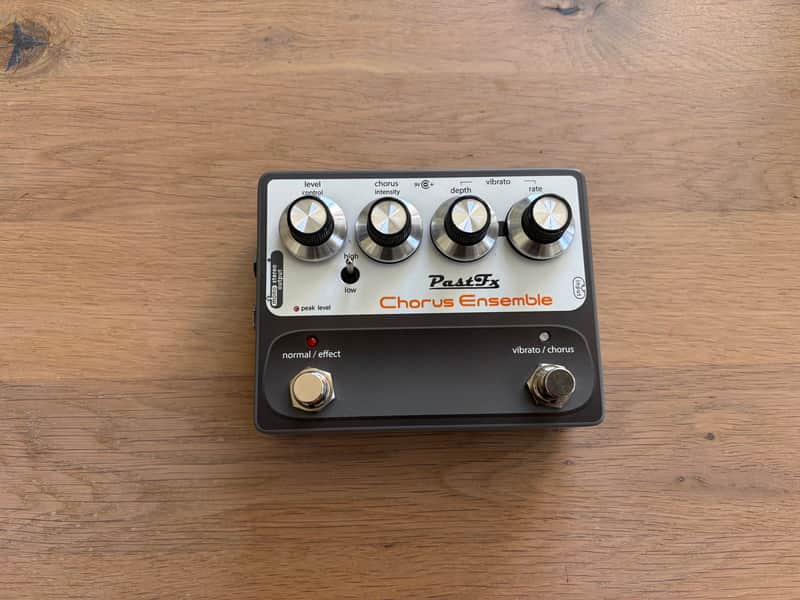 PastFx Chorus Ensemble Deluxe 2019 - Present - Black / Grey | Reverb
