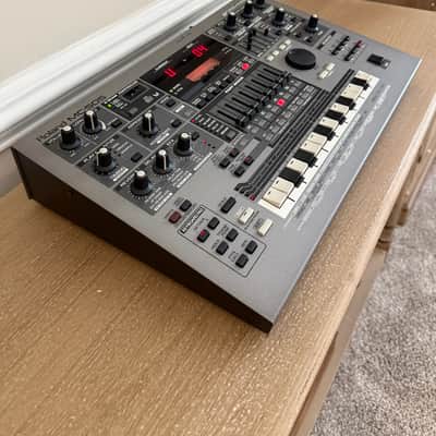 Roland MC-505 Groovebox 1998 - 2002 - Gray image 10