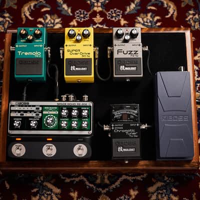 Boss RE-202 Space Echo Guitar Effects Pedal image 6