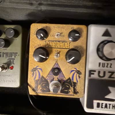 🪦 Black Arts Toneworks Pharaoh 2010s - Gold image 1