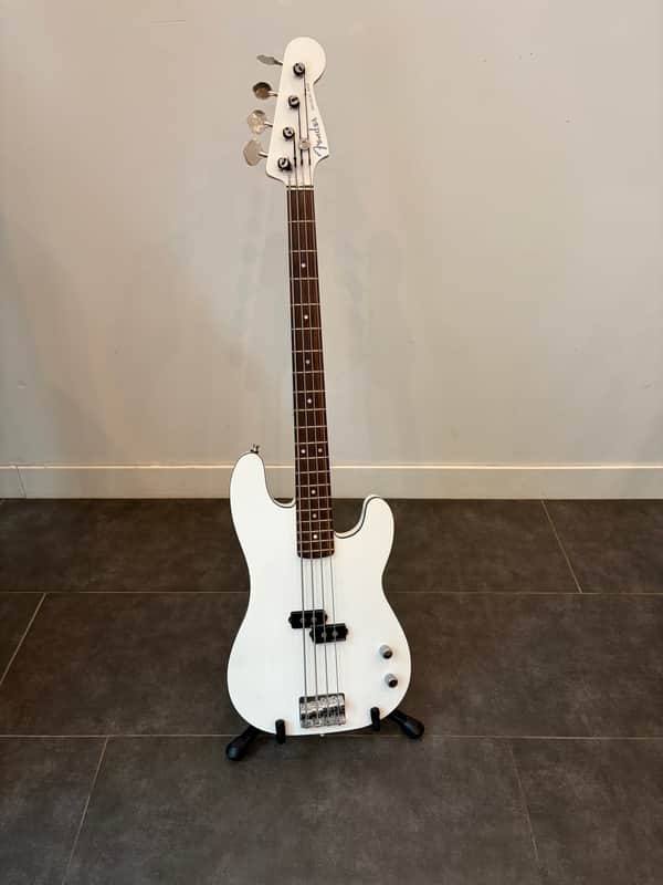 Fender MIJ Aerodyne Special Precision Bass 2022 - 2024 - Bright White image 1