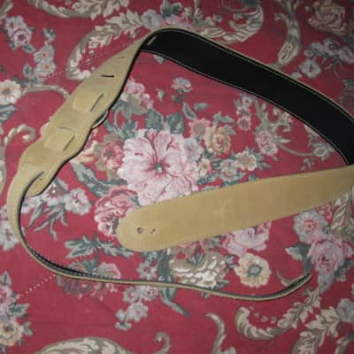 new (NO tags) Perri’s Leathers Ltd BM2-BLK 2" Soft Italian Premium Leather Black / Suede Tan (natural) Guitar Strap - main side is Black Leather / backing is Tan (natural) Suede [strap can be reversed] - adjustable length of 37" to about 50" image 10