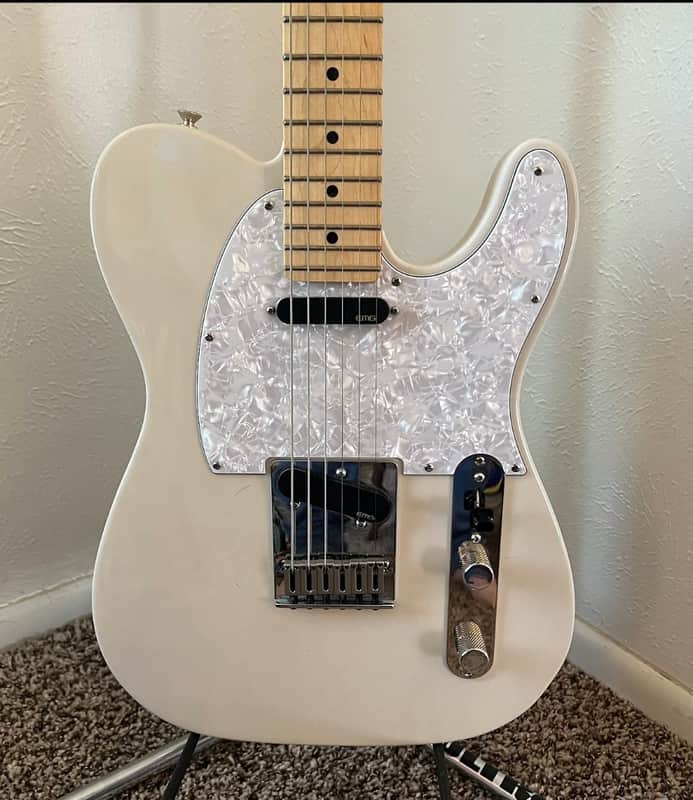 Fender Deluxe Nashville Telecaster with Maple Fretboard 2021 - White Blonde image 1