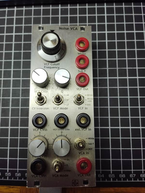CG Products Noise VCA (banana version) image 1