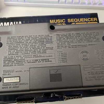 amaha QY70 Music Sequencer / Groovebox – Near Mint, Complete with Original Box, PSU & Manuals image 2