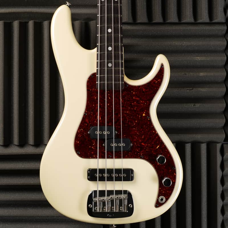 G&L USA SB-2 - 1999 - White image 1