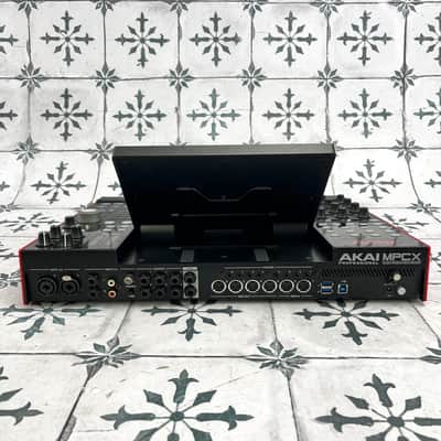 Akai MPC X Standalone Sampler / Sequencer image 3