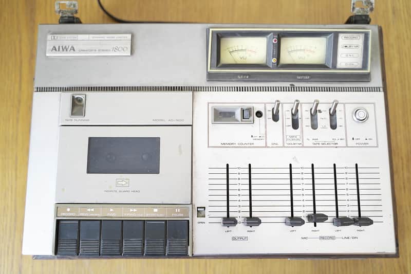 Aiwa AD-1800 Stereo Cassette Deck 70s image 1