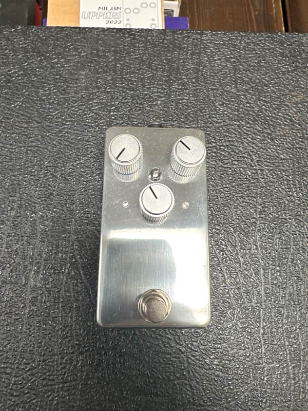 Extraterrestrial Products Heavy Electronics Red Eye Clone 2022 - Chrome image 1