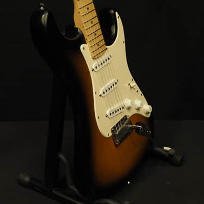 Fender 50th Anniversary Stratocaster 2003 - 2-Tone SUnburst image 4