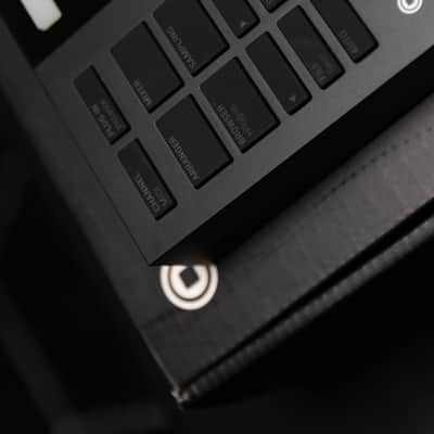 Native Instruments Maschine MKIII 2010s - Black image 7