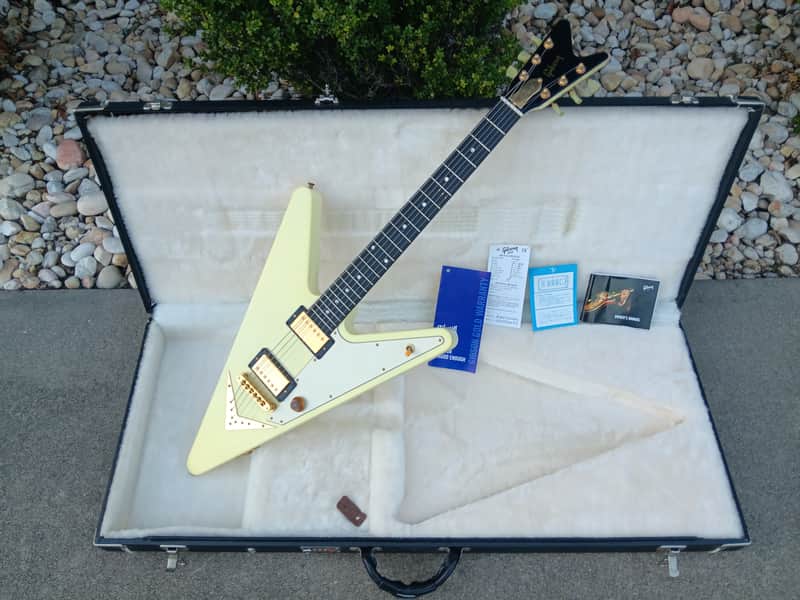 Gibson Reverse Flying V ~ Alpine White ~ LIMITED EDITION ~ Collectors Item ~ Original Case + Case Candy
