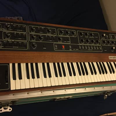 Incredible Sequential Circuits Prophet 5 Rev 3.3 1982 Walnut and Black LOTS OF PHOTOS