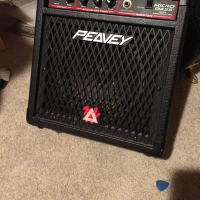 Peavey MICROBASS ベース用アンプ Peavey MICROBASS ベース用アンプ Peavey Microbass 20W 230V w