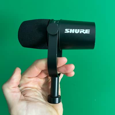 Vintage 1950's Turner 22D dynamic microphone Hi Z harp mic w cable