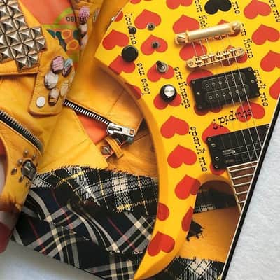 💛brand new!🖤Hide Yellow Heart Burny Jr Mini Mockingbird guitar 黃色心心 黑色心心 迷你 MG X。松本秀人 Green heart Black heart FERNANDES Zo Built in speake 煙花 吉他120x 360s 380s 480 165s 450x 80x 140x X Japan Hideと見た景色 Hide city S.H.Figuarts。 🌟☀️🐥🕊️ image 6