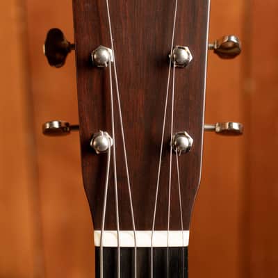 Martin 00-18 14 Fret Custom Shop 2022 - Mahogany & Engelmann Spruce image 2