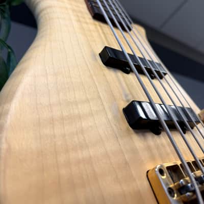 Warwick Streamer 5 LX German Made 2002 - Natural image 12