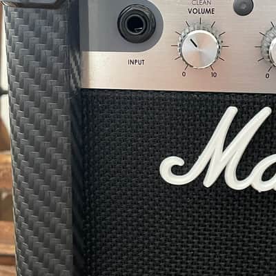 Marshall MG Carbon Fiber MG10CF 2-Channel 10-Watt 1x6.5" Solid State Guitar Combo 2011 - 2018 - Black Carbon Fiber image 4