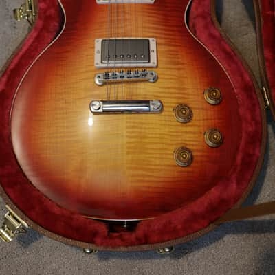 Gibson Les Paul Standard '50s Figure Top 2022 - Heritage Cherry Sunburst image 3