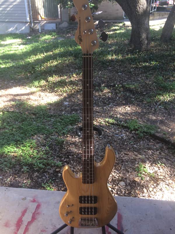 G&L L-2000 Tribute left handed Bass Natural Ash image 1