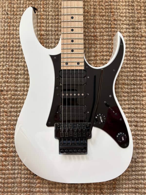Ibanez RG550 - White image 1