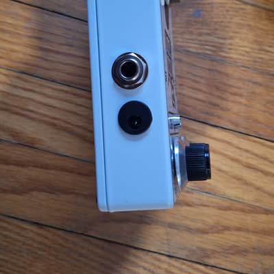 Pedal Pawn Fuzz 2020 - 2021 - White image 3