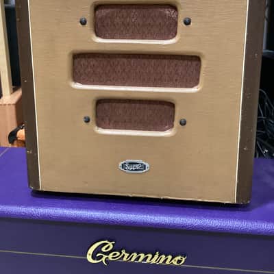 Supro Comet 1948 - Two-tone image 1